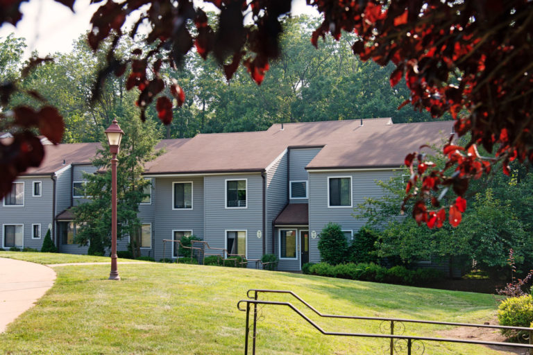 Oxford Realty Group Forest Glen